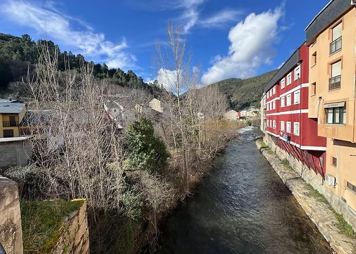 La Puerta Del Valle *